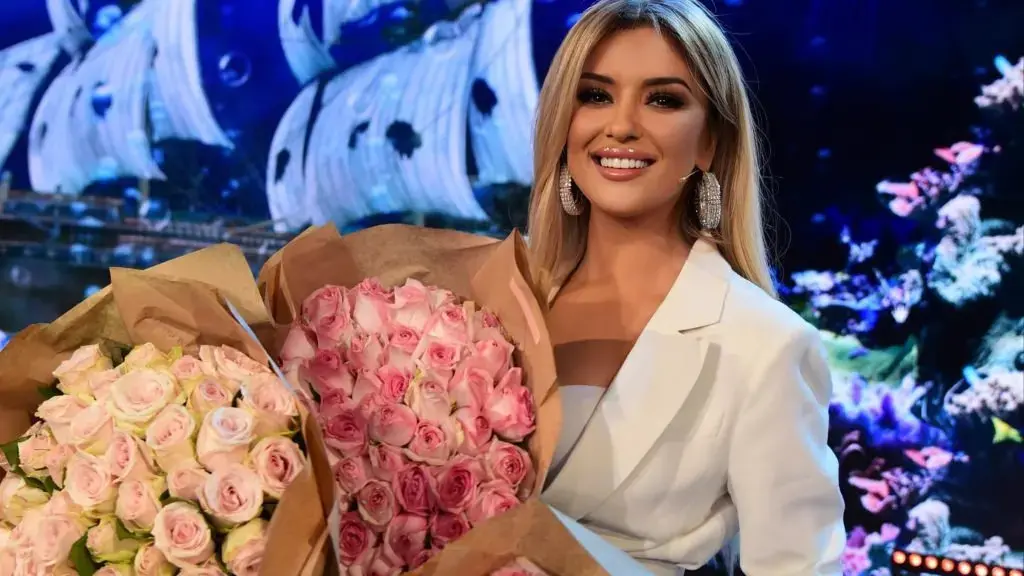 Nuk do të jetë më pjesë e ekraneve shqiptare? Ky postim i Alekta Vejsiut na bëri të dyshojmë të gjithë