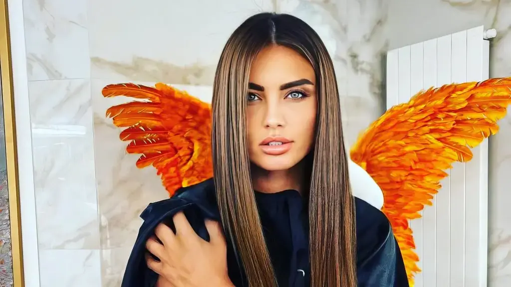 Genta sjellë videon më të ëmbël me djalin, kaq nënë e kujdesshme është