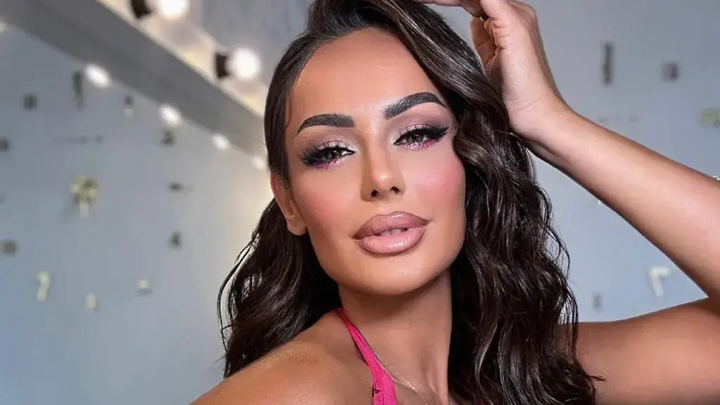 Xhuli zbulon të dashurin e ri, publikon edhe video me të