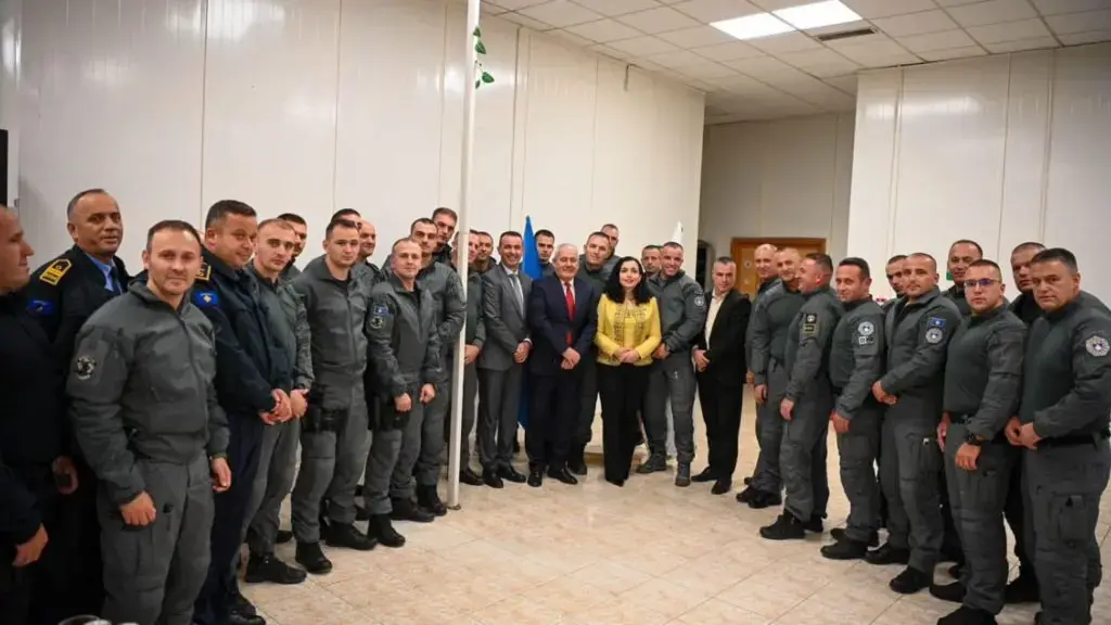 Osmani shtron Darkën e Lamës – të ftuar policia e familjarët e policëve të rënë në detyrë