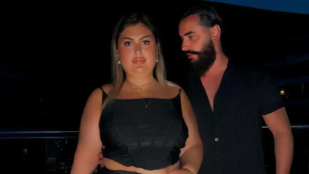 Armonda ‘dëshpëron’ me dukjen pa pikë grimi në fytyrë! (Foto)