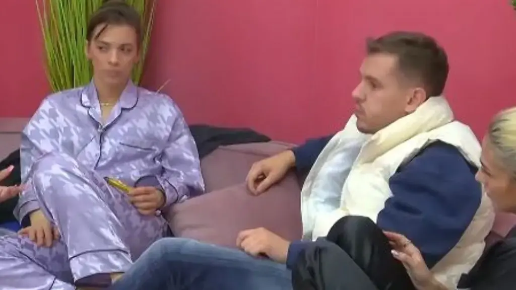 Prishen raportet mes Shqipes dhe Adrit? “Mbaj sekretet”