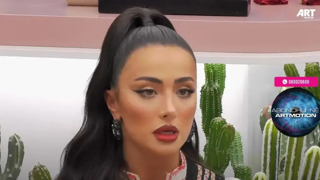 “M’vjen marre prej familjes”, Alba reagon pas klipit që i’u shfaq në Prime