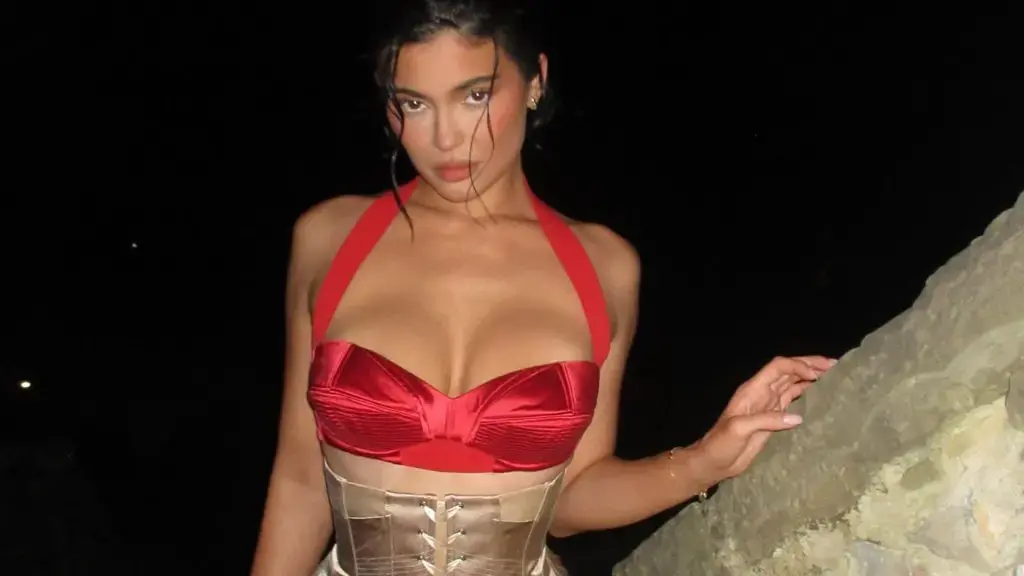 kylie jenner 92220