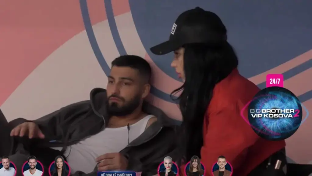 Azemi befason kur thotë se do ta bëj një këngë baladë, ky është reagimi i Lindes