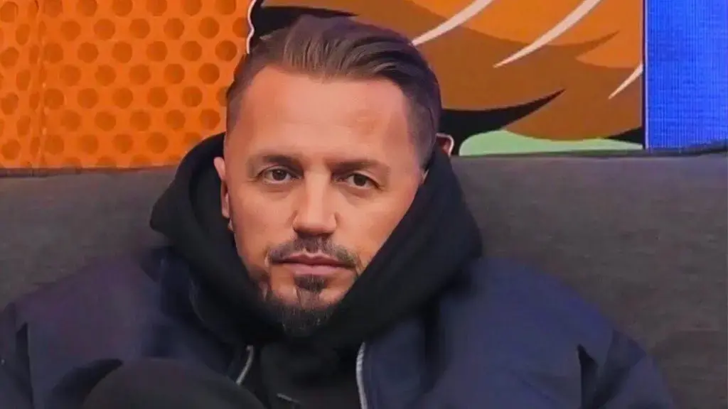 E dashura e Bleros publikon foto dhe tregon se është e keqe në kuzhinë, s’di të gatuajë
