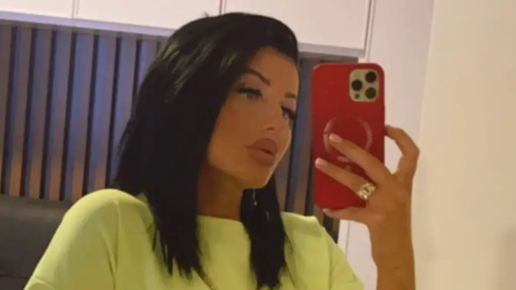 Nusja e Goldit del me shoqe, kaq bukur është rregulluar