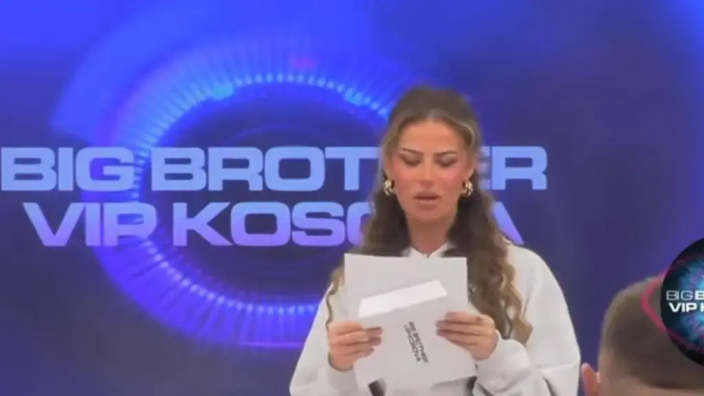 Santiana lavdërohet pak: E kam të folurën shumë të pastër, në Shqipëri më kuptojnë të gjithë