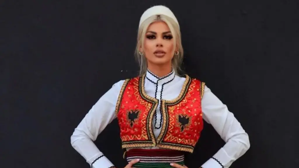 “KOSOVA është Serbi!”, do habiteni si i përgjigjet Luana Vjollca ndjekësve nga Serbia