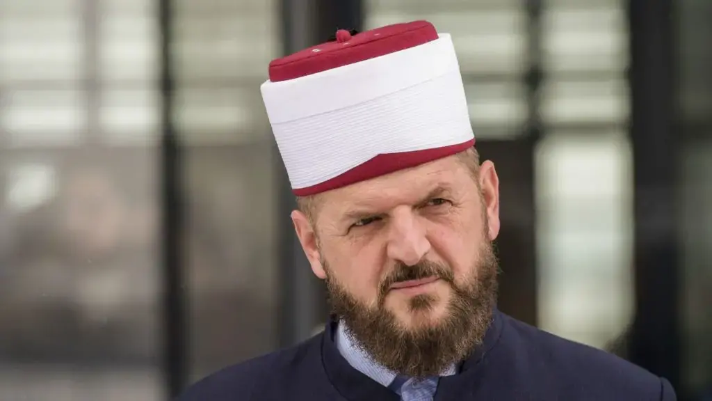 A e dinit se Shefqet Krasniqi dikur ishte pjesë e kësaj kënge, e cila tani ka 15 milion klikime