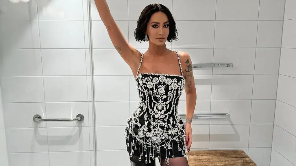Dafina po martohet më shpejt se që mendonim, publikon foto me vello