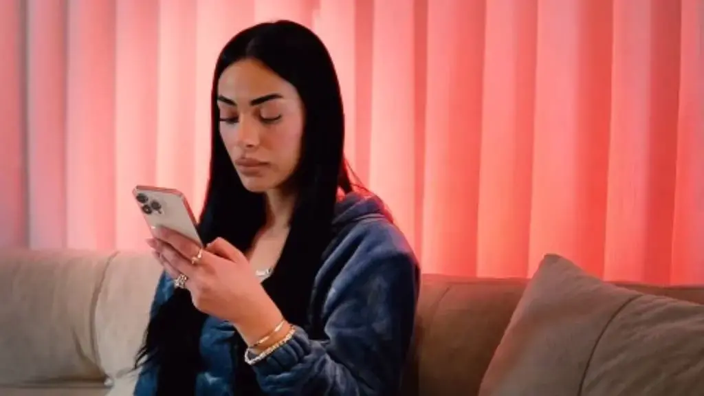 Shumë e kanë menduar vetëm si vajzë të bukur, por Kaderi çuditi të gjithë me videon e fundit