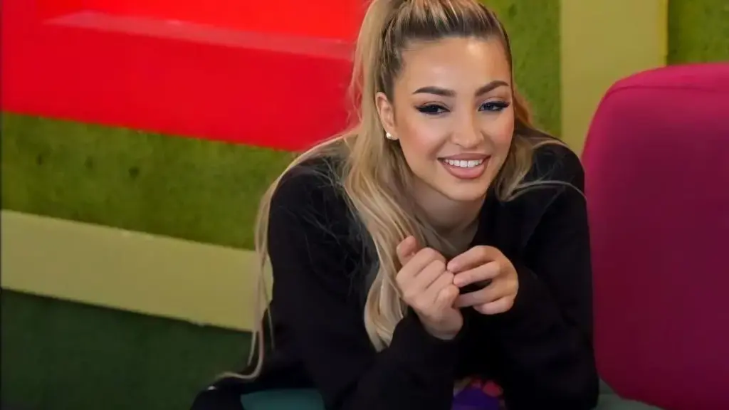 sara karaj 9200000