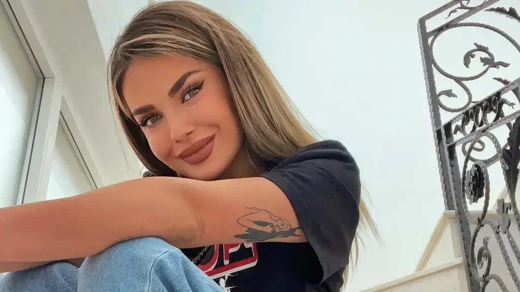 Betarix Ramosaj i lë mbrëmë pa gjumë ndjekësit me foto të nxehta