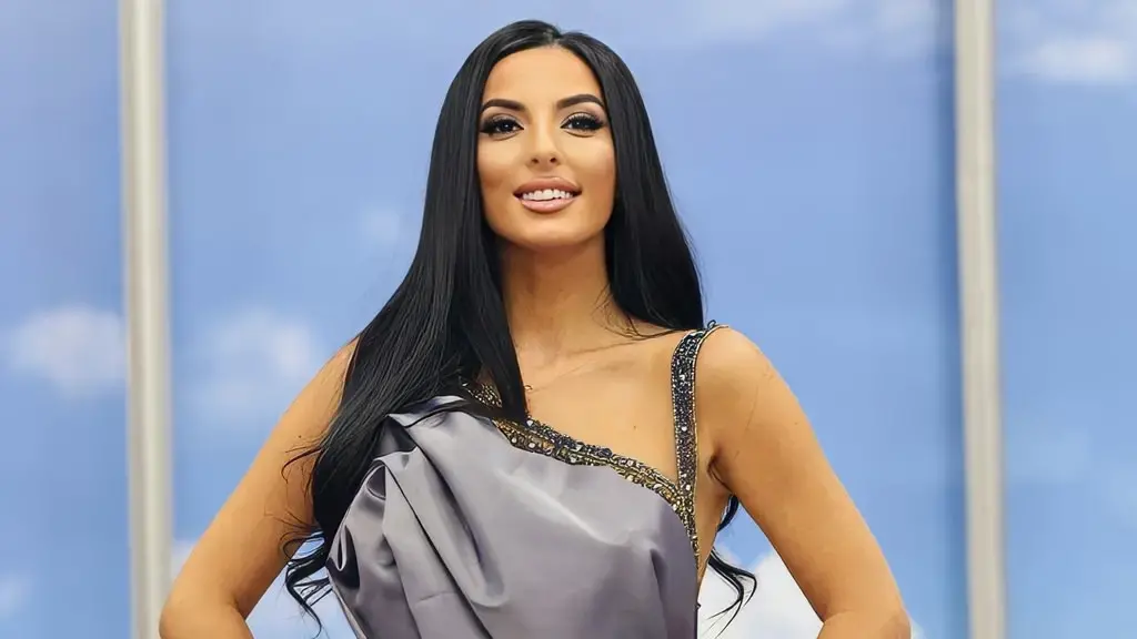 Dalin pamjet e para, kështu duket si nuse Blerona Zeqiri