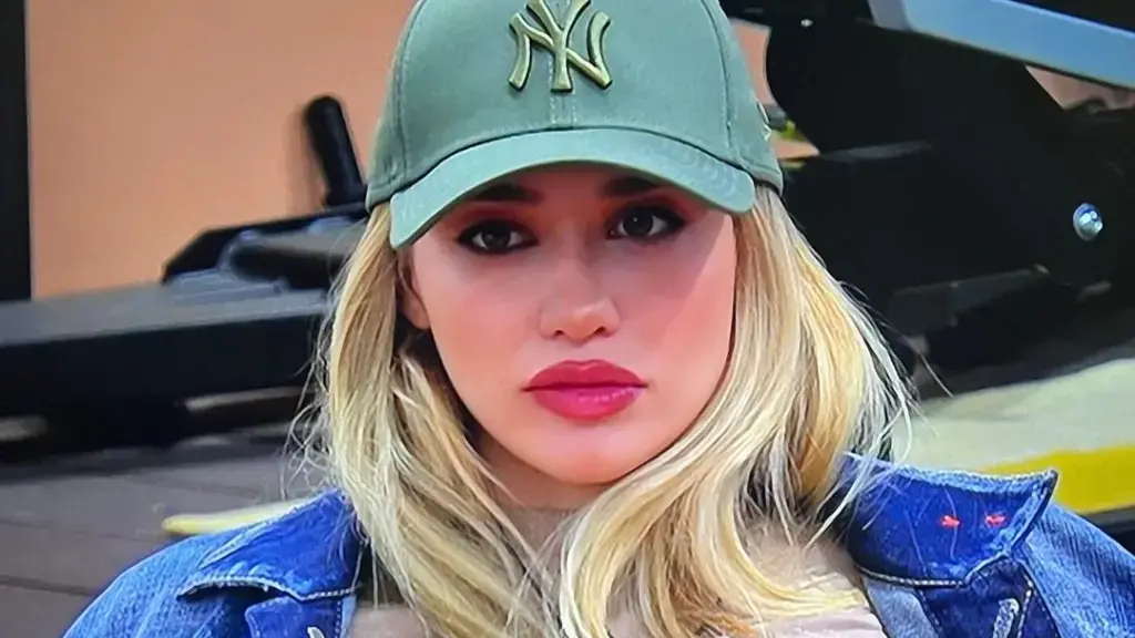 “S’më njeh njeri këtu!”, Heidi habit me deklaratën, çfarë po mundohet të thotë?