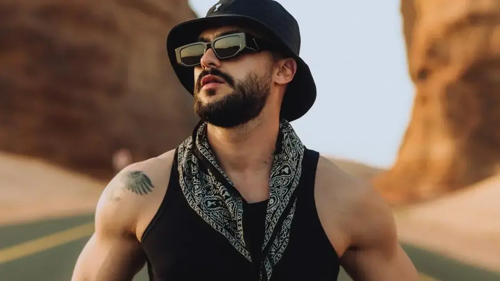 Butrint Imeri vesh këmishë të çuditshme, po ju a do e vishnit?