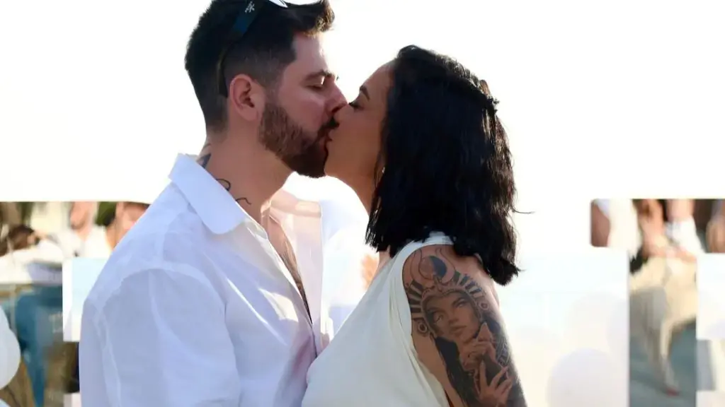 Mikela Pupa sqaron gabimin në tatuazhin e partnerit dedikuar bebit