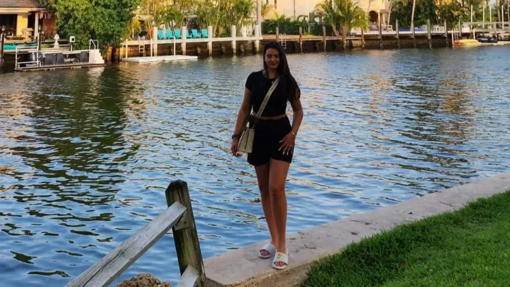 Reja e Mihrijes ‘trazon’ rrjetin me poza nga mbrapa