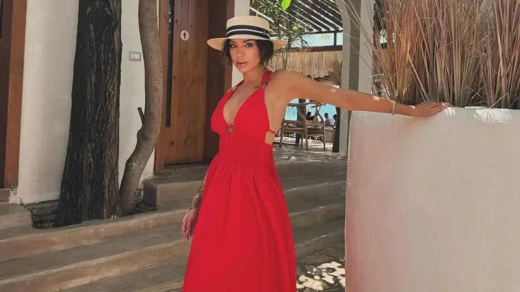 Edhe Ana Kabashi publikon foto në bikine nga pushimet, duket mahnitëse