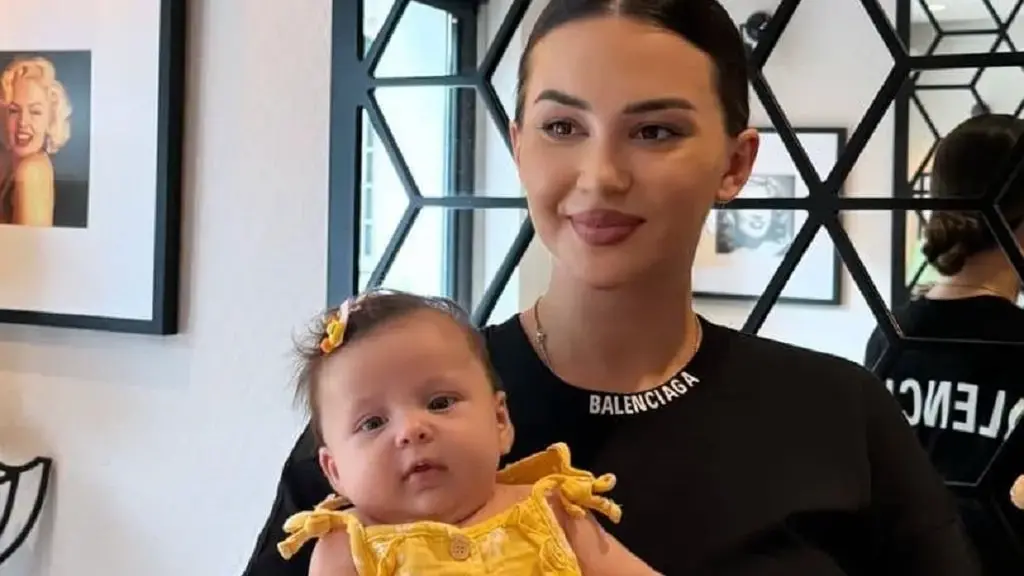 ‘Kisha shpresë që do më ngjante së paku tek..’ Kiara ‘ankohet’ derisa publikon foton e papritur të vajzës