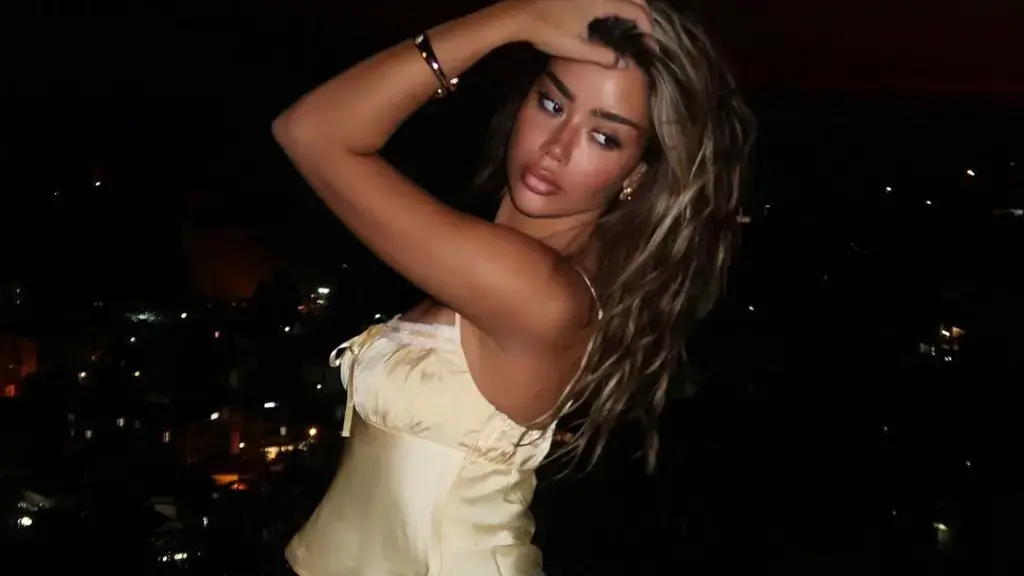Në këtë vend të ndjeshëm mbanë piercingun Festa Qoqaj!