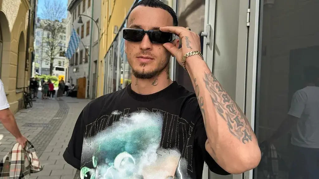 Getinjo në një lidhje të re dashurie, publikon foto bashkë me të