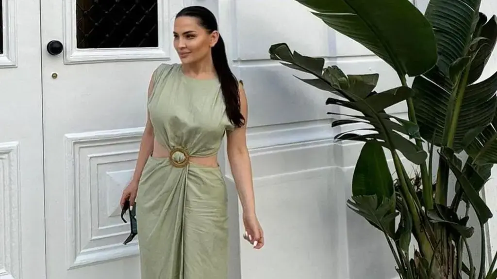 Rozana Radi pëson ndryshim drastik në pamje, mezi njihet