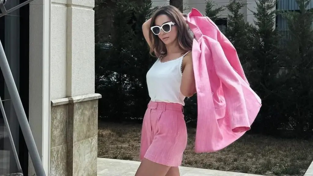 Teuta Krasniqi ndryshon stil, mezi njihet