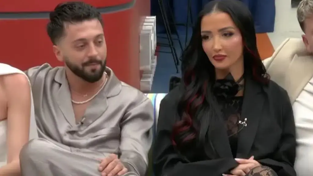 momente-te-nxehta-nen-jorgan-gjesti-dhe-xheneta-kapin-dashurine-ne-big-brother-o1dbv2s1