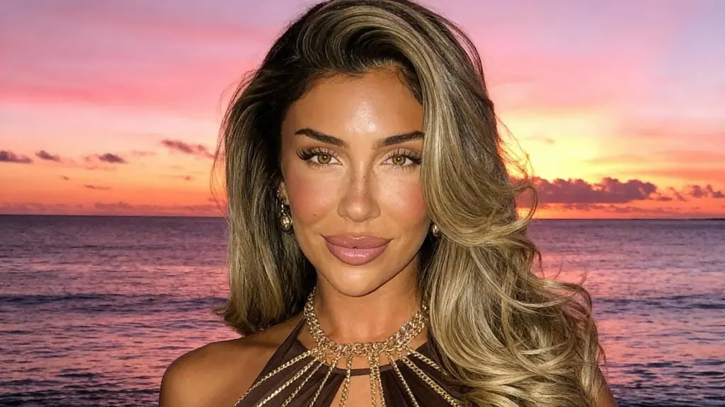 lauren blake b 50934643