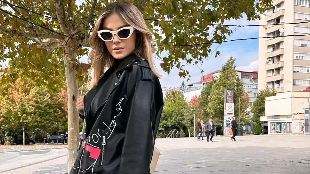 nita latifi b 489239052