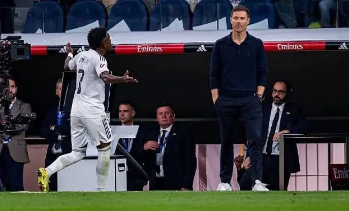 paqja-e-brisht-mes-vinicius-dhe-alonso-nj-histori-tensioni-pas-el-cl-sico-4n25z8yk