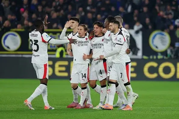 rifillimi-i-milanit-nj-sfid-p-r-t-rikthyer-lavdin-e-kaluar-p0bm87lw