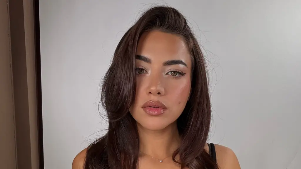 sara hoxha b 5436347