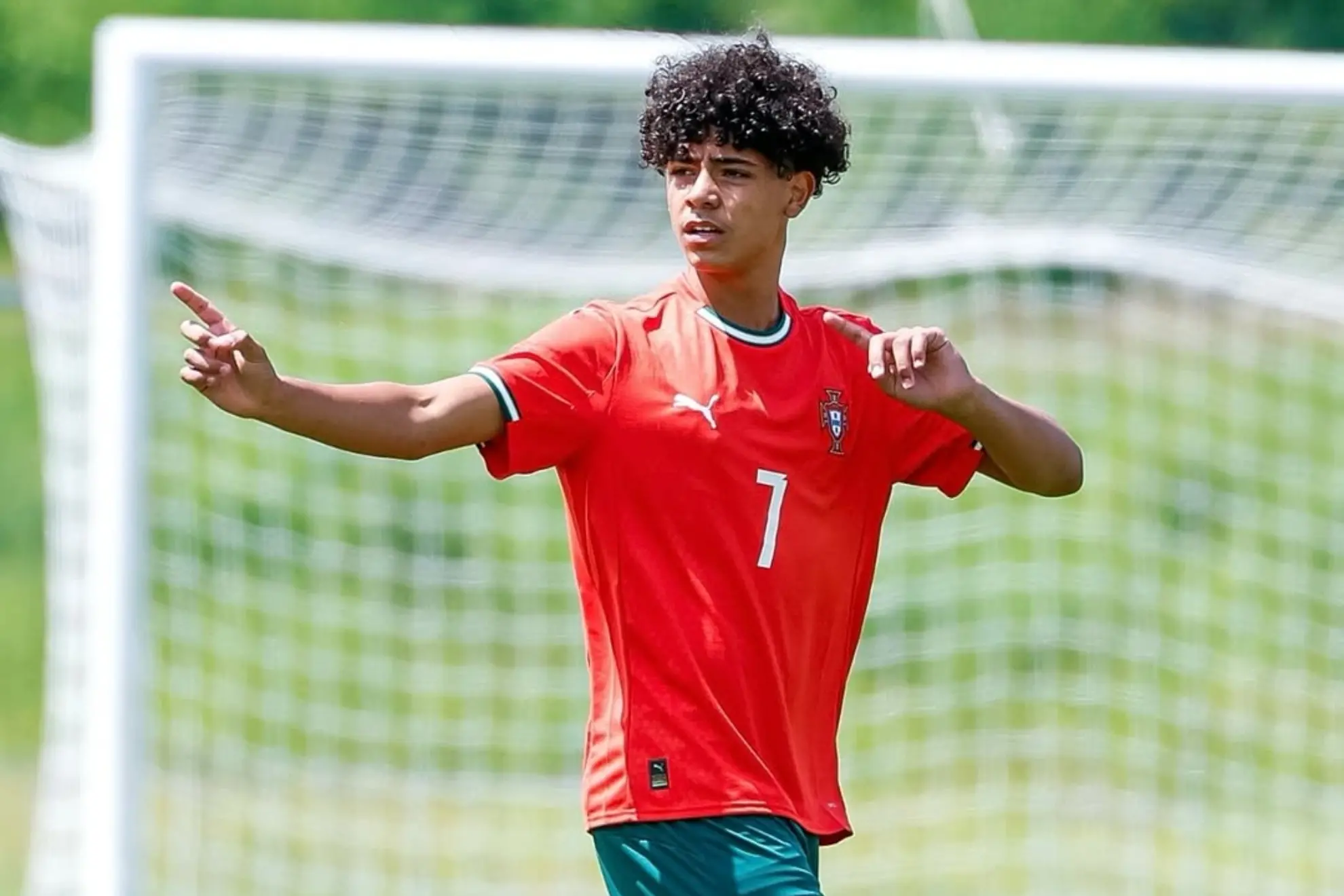 Cristiano Júnior, en un partido con las inferiores de Portugal.