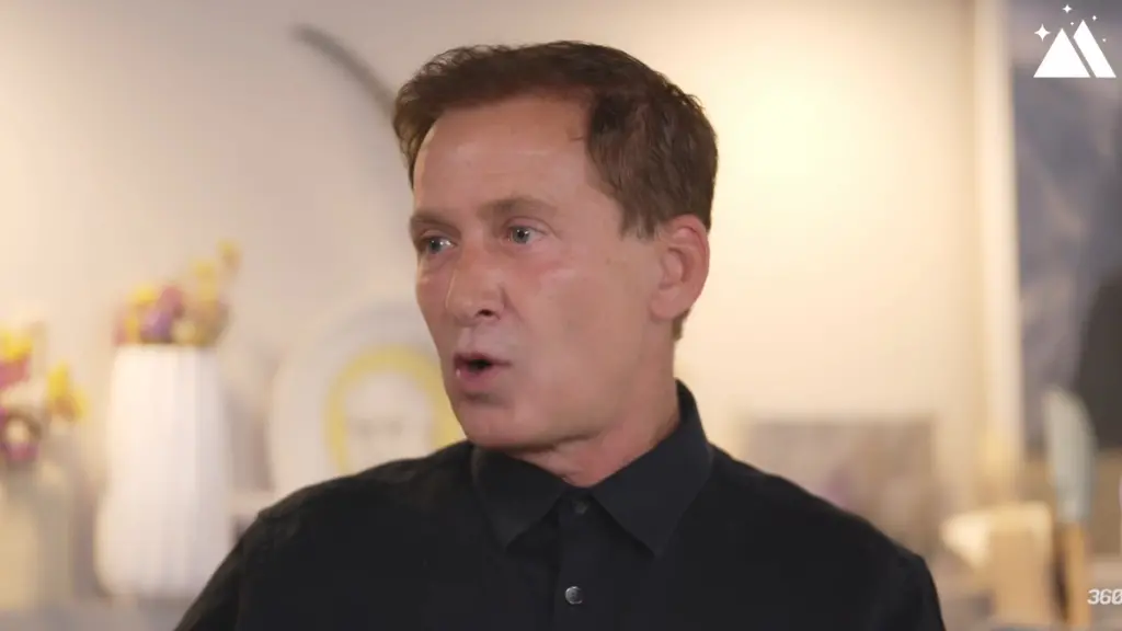 Arjan Konomi zbulon arsyen e vërtetë të largimit nga Top Channel  Më kërkuan të hiqja komentin për  