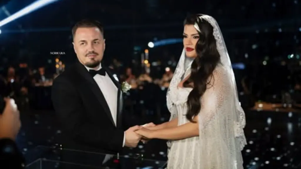 Blero kurorëzon dashurinë  por a po bëhen prindër çifti 