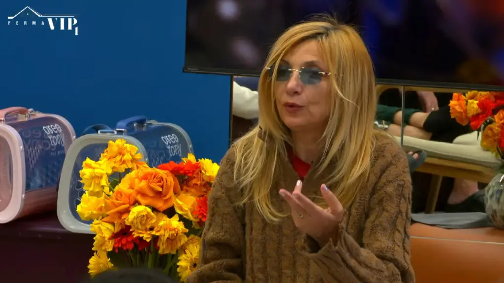 Pamje që të thyejnë zemrën  Moza Ahmeti  S kam asgjë për të veshur për prime    Video 