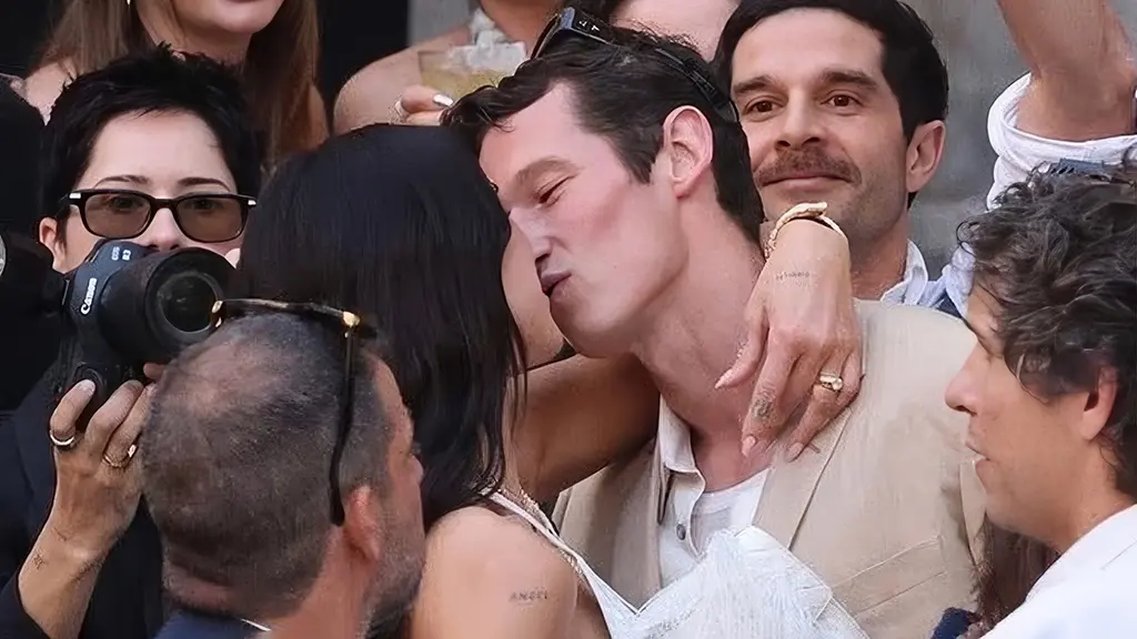 Pamjet e para nga dasma milionëshe e Dua Lipës dhe Callum Turner po mahnitin rrjetin