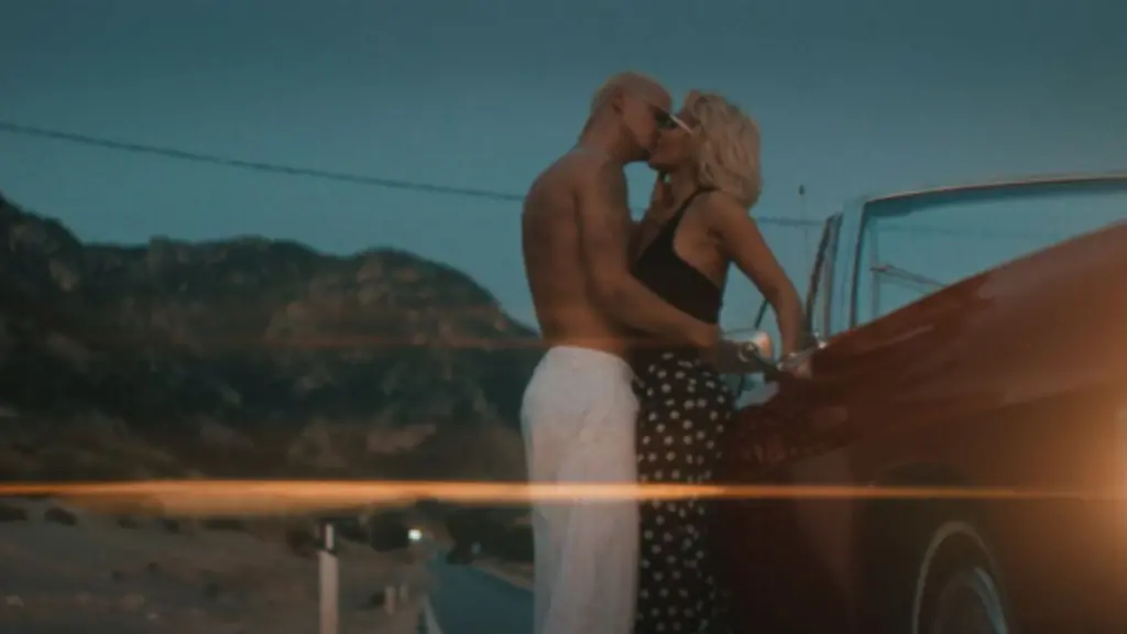 Londrimi publikon këngën e re  në klip Dolce me skena  hot 