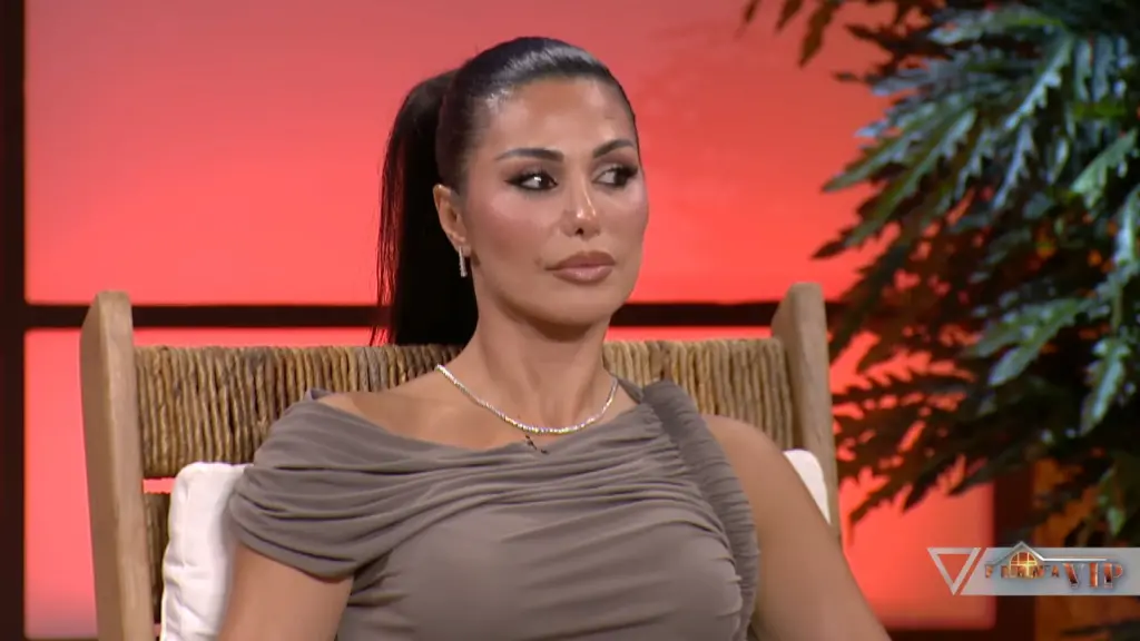 A është Flor Mumajesi? E zbulon Soni Malaj, ja kush fshihet pas surprizës mahnitëse