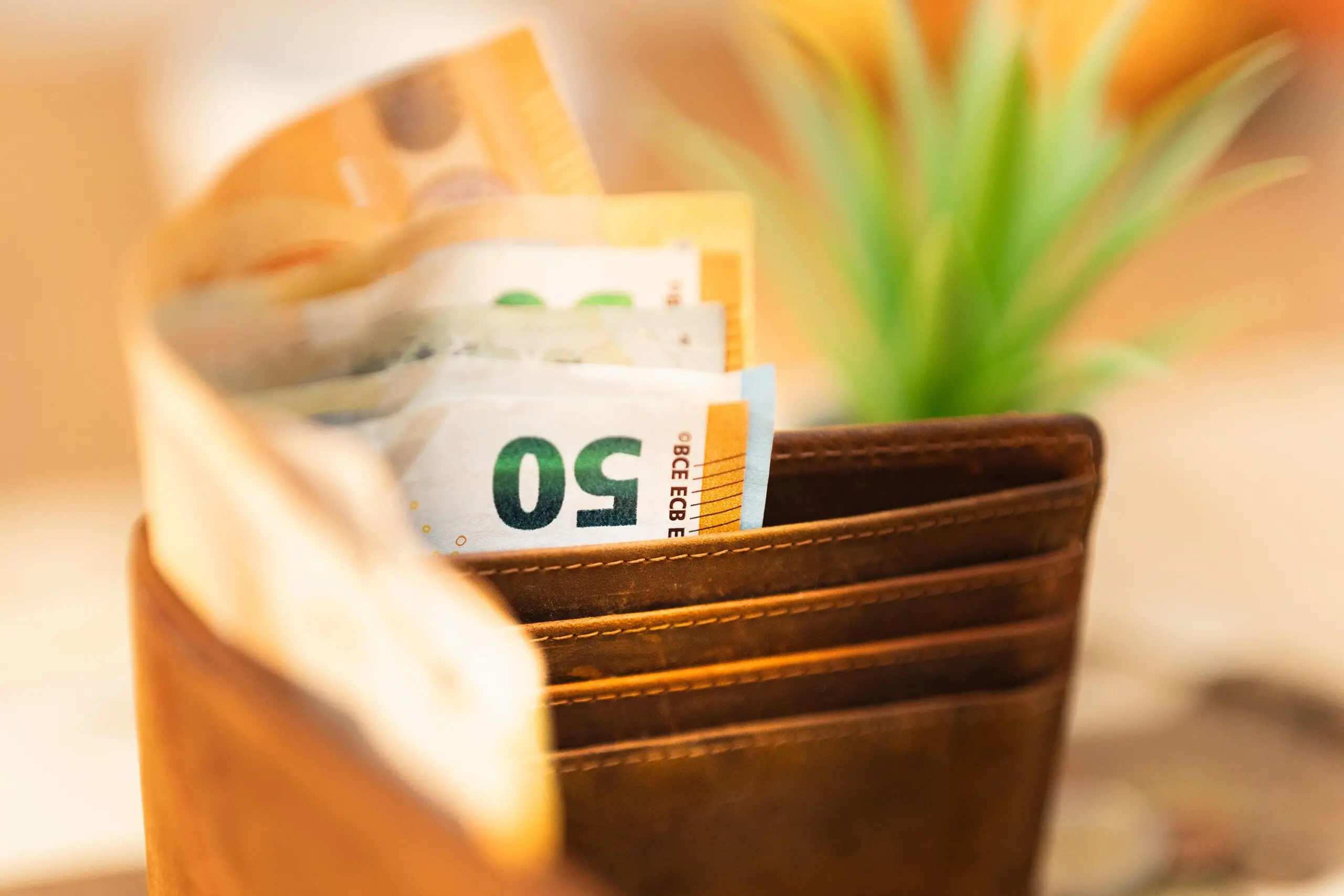 7 shenja që tregojnë se suksesi juaj financiar është iluzion