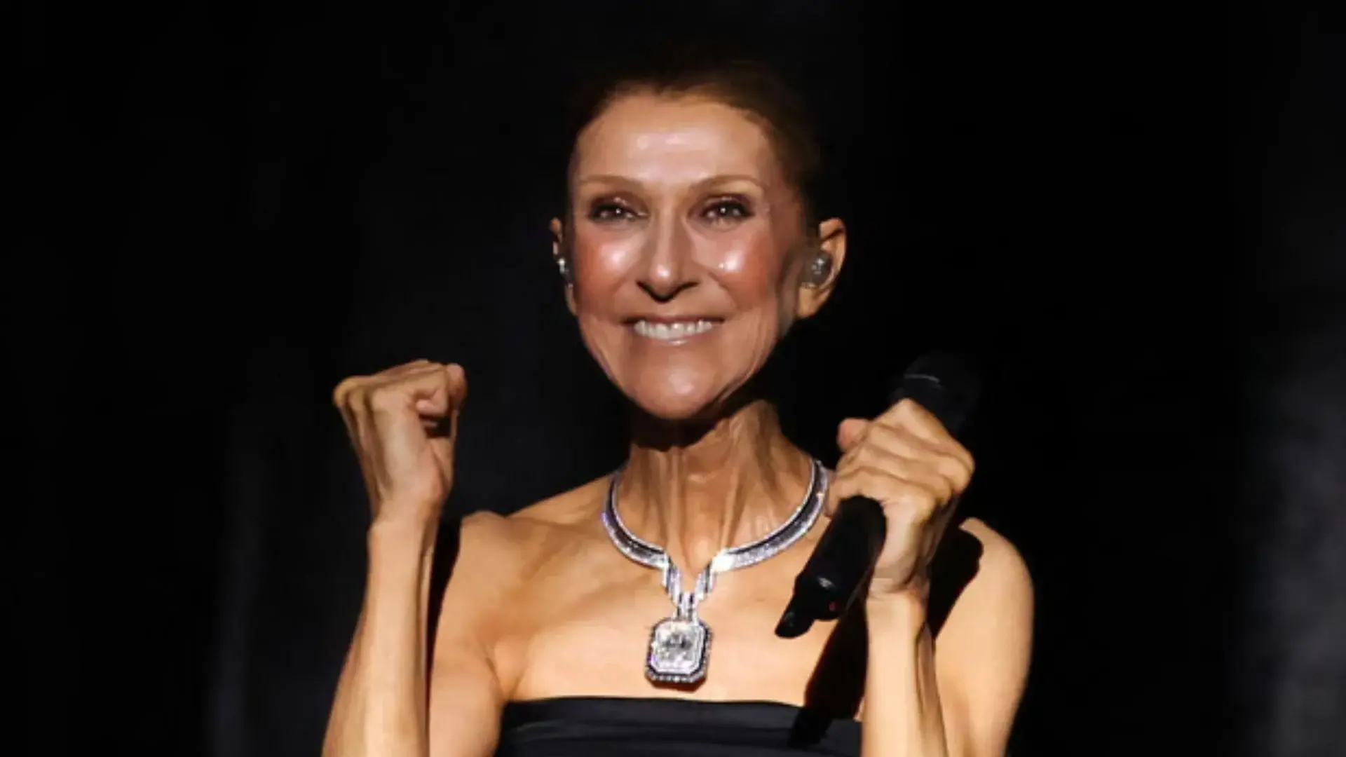 Céline Dion rikthehet në skenë pas një periudhe të gjatë, emocionet e fansave në Paris