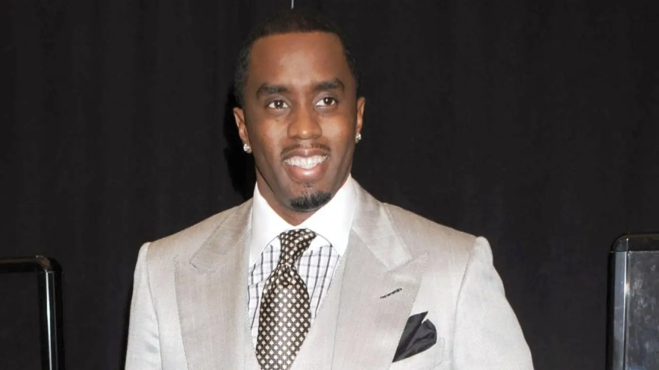 Diddy përballet me sfida ligjore: Avokatët kërkojnë të tërhiqen nga padia për shpifje