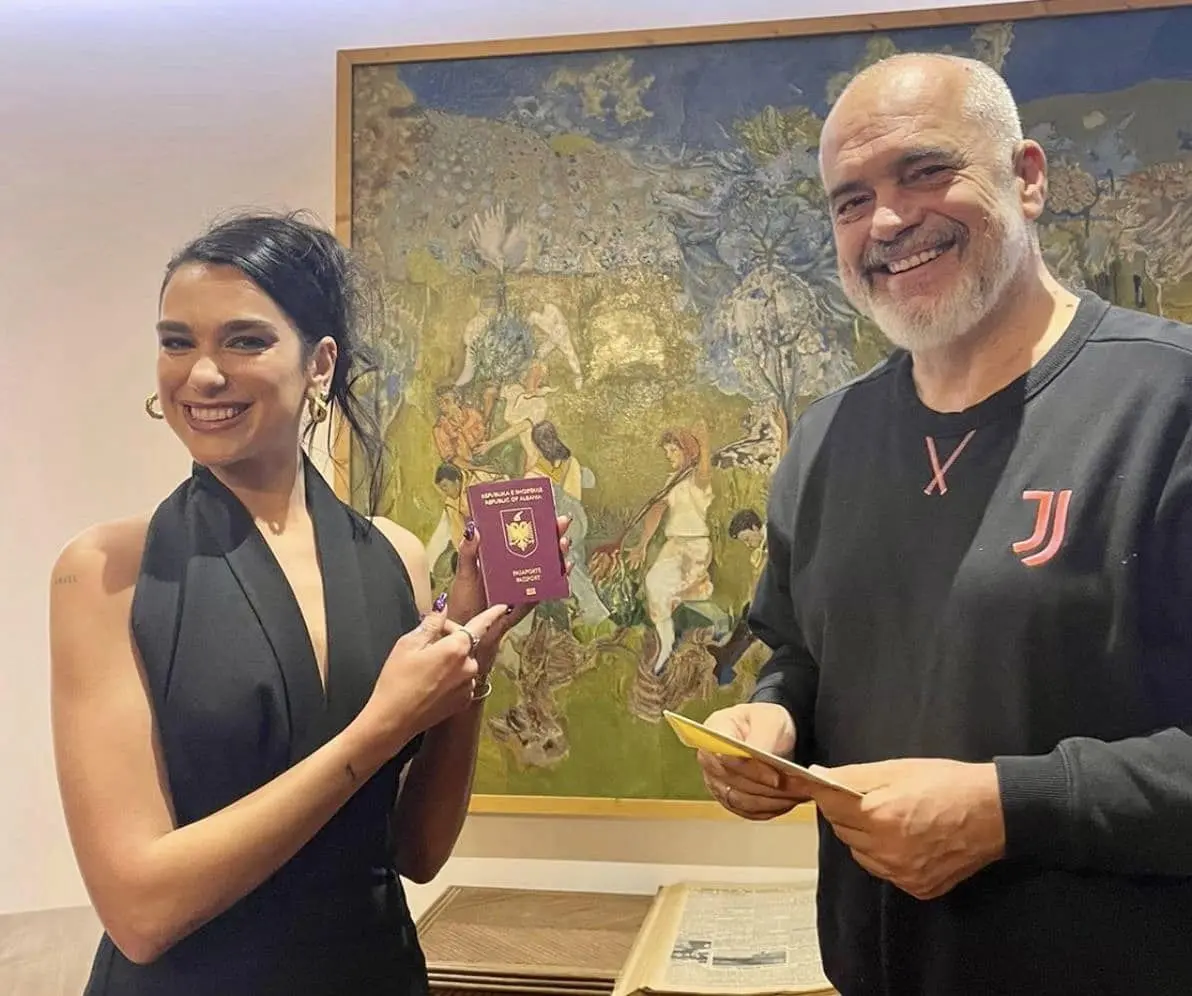 Edi Rama: Dua Lipa është krenare për protestat, por ajo nuk është Papa