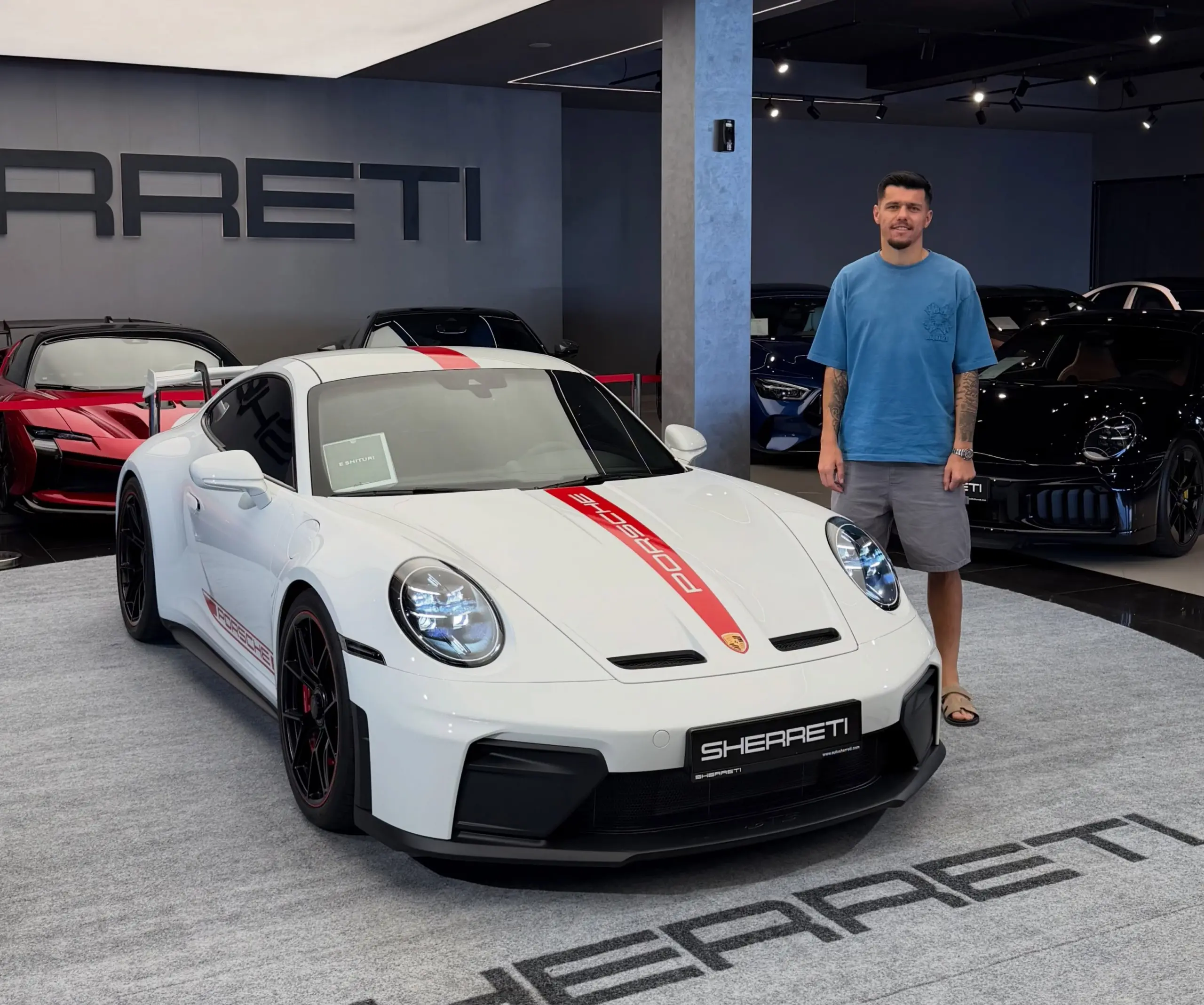 Mirlind Daku zbulon bishën e tij të re: Një Porsche 911 GT3 me 510 kuaj fuqi