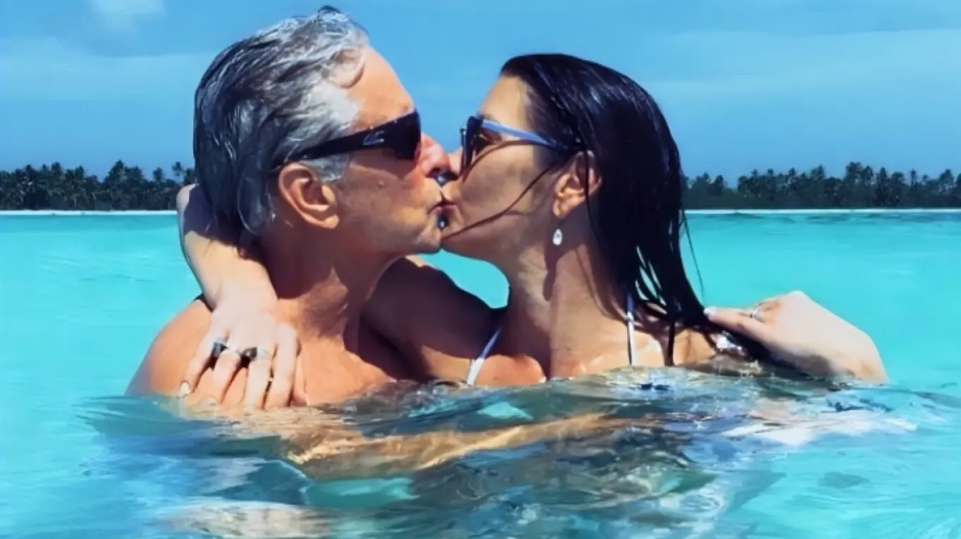 Romanca e përjetshme: Catherine Zeta-Jones uron Michael Douglas për ditëlindjen e tij të 82-të