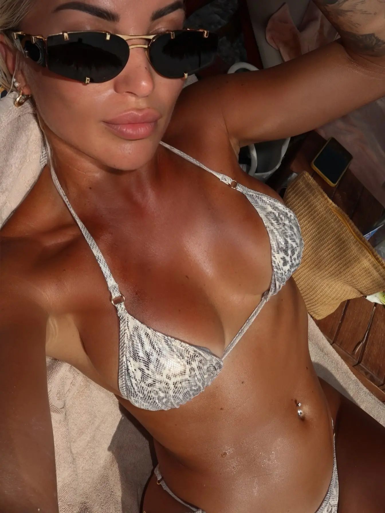 Roza Lati