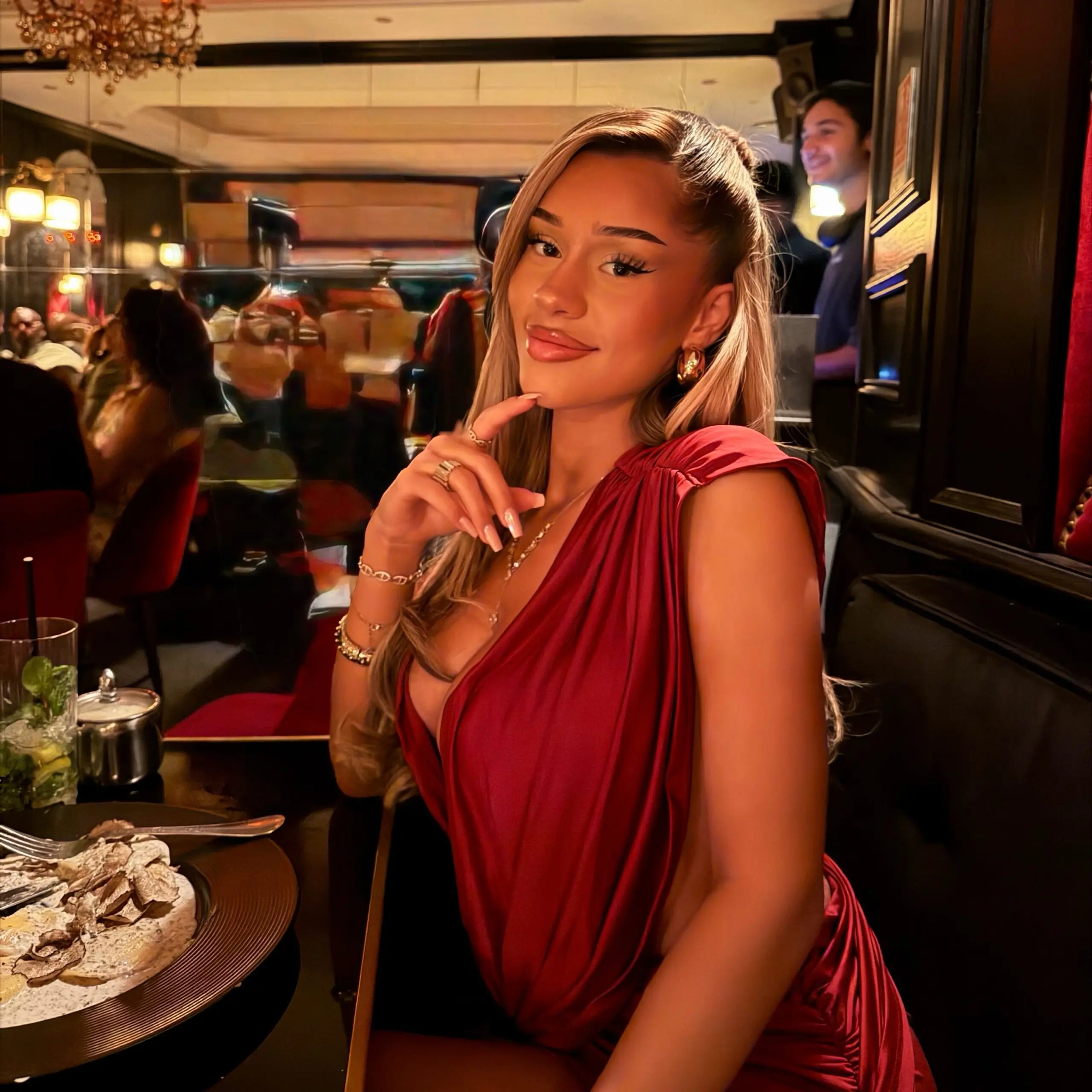 Almira Azemi reagon ndaj fotografive të manipuluara: Një thirrje për respekt